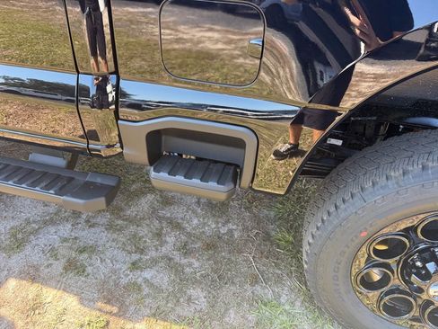 New 2026 Ford F350 Lariat w/ Black Appearance Package image 23