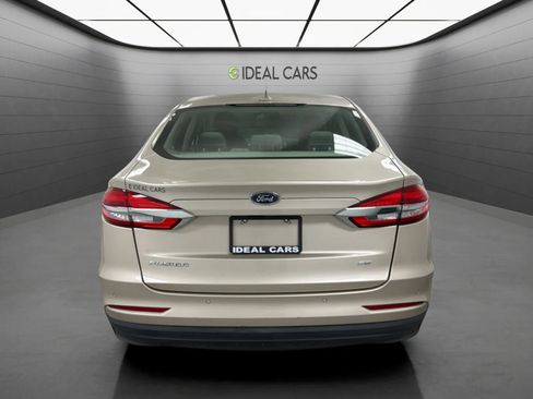Used 2019 Ford Fusion SE FWD image 6