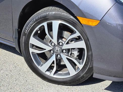Used 2024 Honda Odyssey Touring image 5