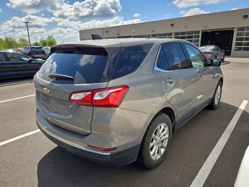 Used 2019 Chevrolet Equinox LT FWD image 4