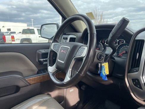 Used 2018 GMC Sierra 1500 SLT image 29