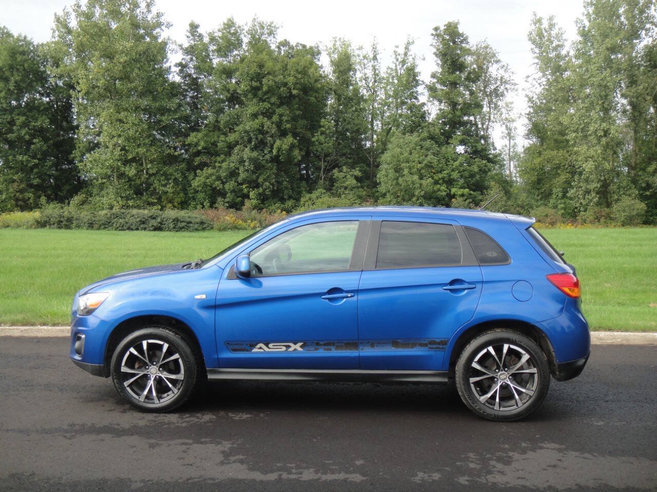 Used 2015 Mitsubishi Outlander Sport ES AWD/4WD image 5