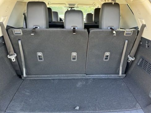 Certified 2025 Nissan Pathfinder SL w/ Cargo Package image 25