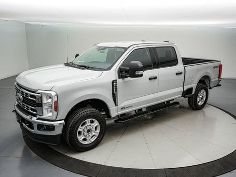 New 2026 Ford F250 XLT image 10