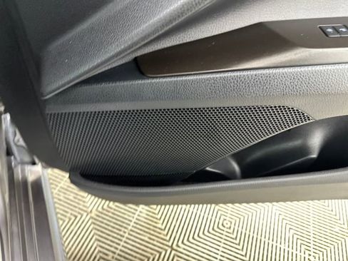 Used 2024 Toyota Camry SE image 29