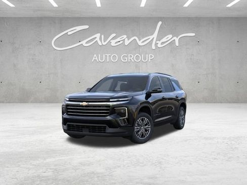 New 2027 Chevrolet Traverse LT w/ Driver Confidence Package FWD image 8