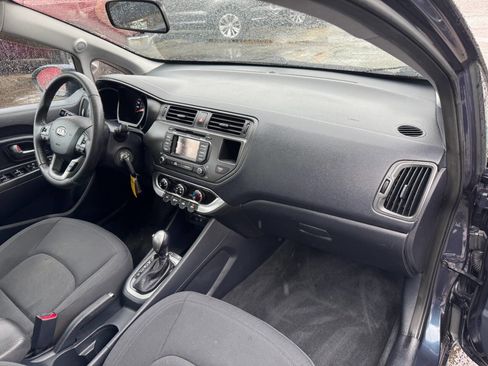 Used 2013 Kia Rio EX image 26