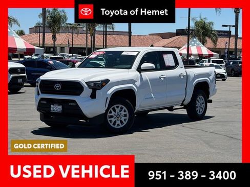 Used 2026 Toyota Tacoma SR5 AWD/4WD image 1