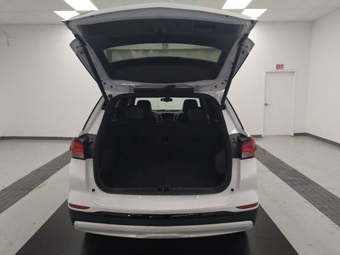 Used 2024 Chevrolet Equinox RS FWD image 29