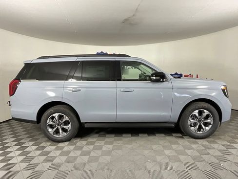 New 2027 Ford Expedition Active RWD image 2