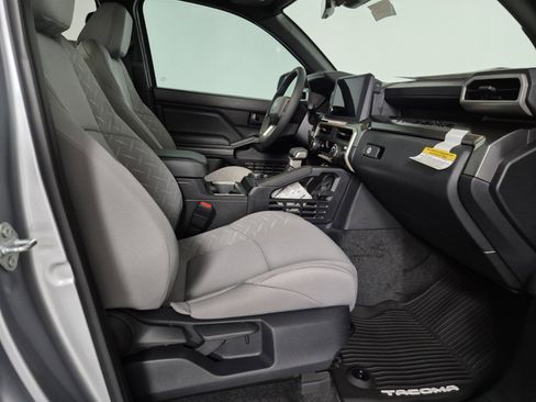New 2025 Toyota Tacoma SR5 image 39