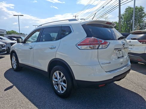 Used 2016 Nissan Rogue SV w/ SV Premium Package AWD/4WD image 5
