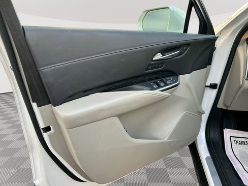 Used 2020 Cadillac XT4 Premium Luxury FWD image 26