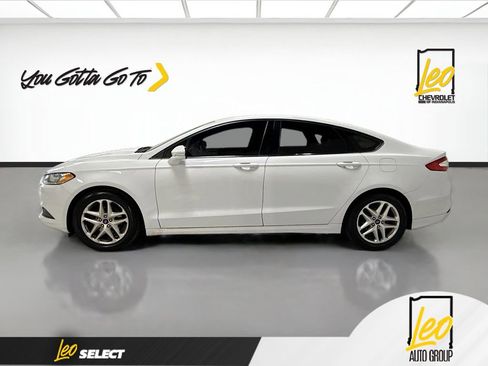 Used 2013 Ford Fusion SE FWD image 8
