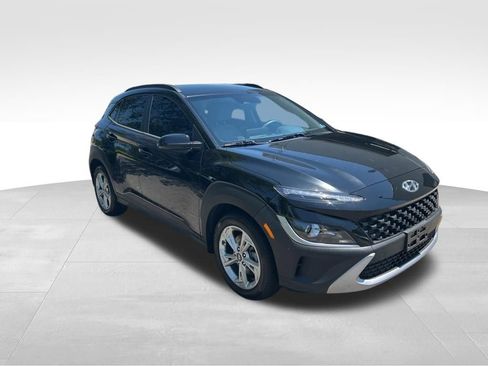Used 2023 Hyundai Kona SEL AWD/4WD image 10
