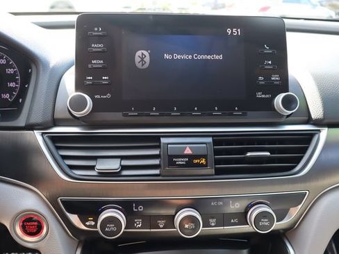 Used 2018 Honda Accord LX image 35