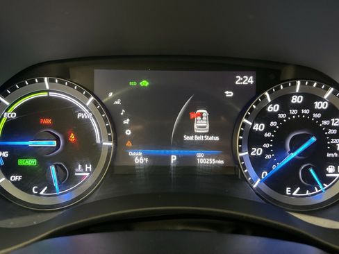 Used 2020 Toyota Highlander XLE image 18