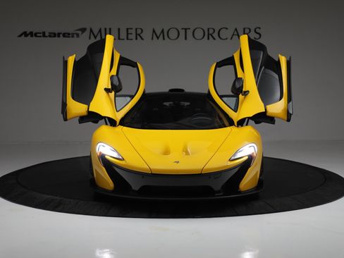 Used 2015 McLaren P1 RWD image 12
