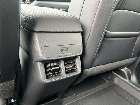 New 2026 Chevrolet Equinox LT w/ Convenience Package II image 22