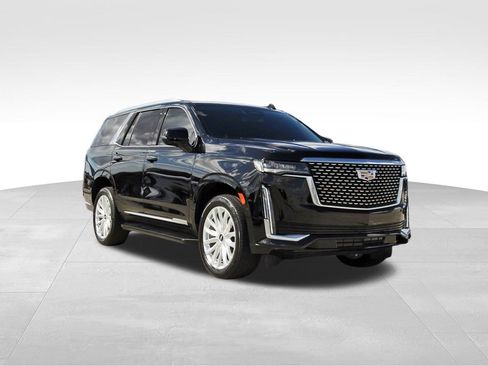 Certified 2024 Cadillac Escalade Luxury image 1