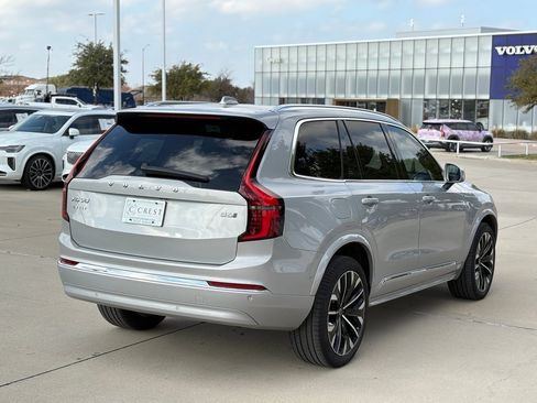 Certified 2025 Volvo XC90 B6 Plus image 6