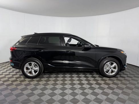 Used 2025 Audi Q6 e-tron Premium Plus w/ Premium Plus RWD image 5