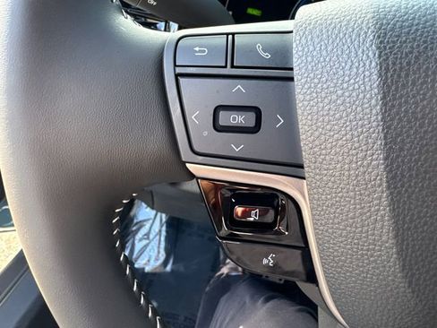 Certified 2025 Toyota Camry SE image 32