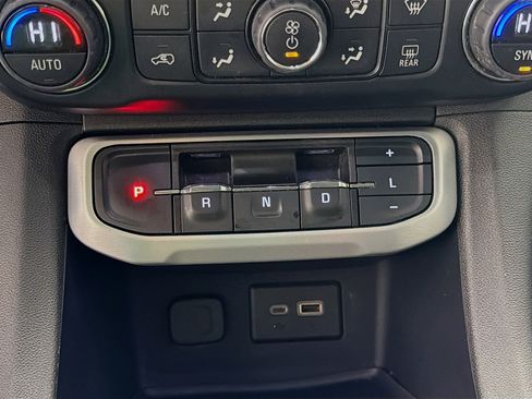 Used 2020 GMC Acadia SLE w/ Driver Convenience Package image 18