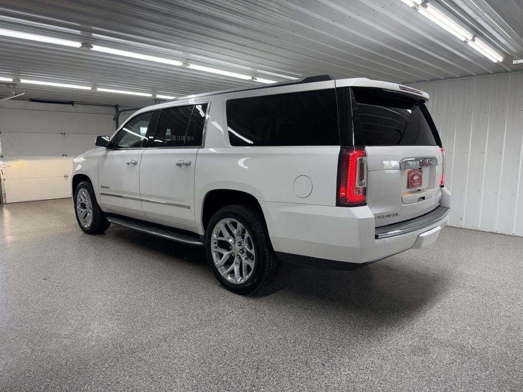 Used 2018 GMC Yukon XL Denali w/ Open Road Package AWD/4WD image 4