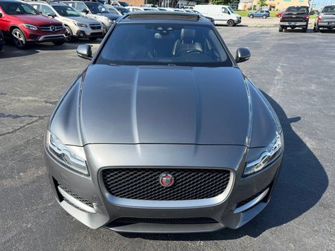 Used 2018 Jaguar XF R-Sport AWD/4WD image 9