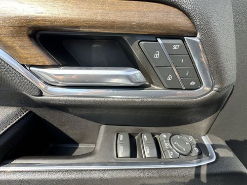 Used 2024 Chevrolet Silverado 3500 High Country w/ High Country Premium Package image 17