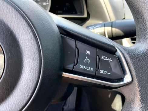 Used 2017 MAZDA MAZDA3 Sport w/ Preferred Equipment Package FWD image 23