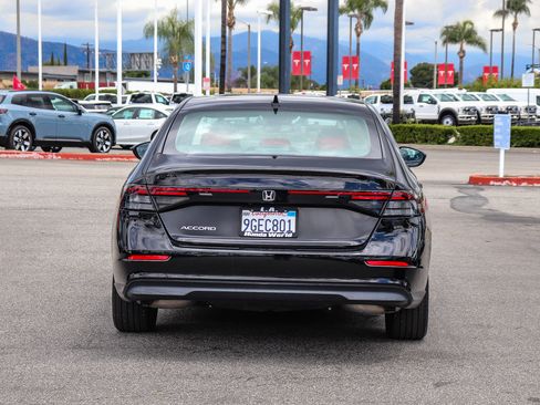 Used 2023 Honda Accord EX image 6