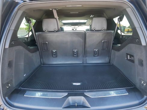 Used 2022 Cadillac Escalade ESV Sport w/ LPO, ONYX Package AWD/4WD image 18