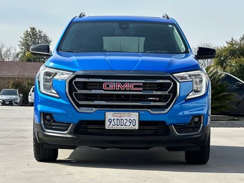 Used 2024 GMC Terrain AT4 w/ Tech Package image 9
