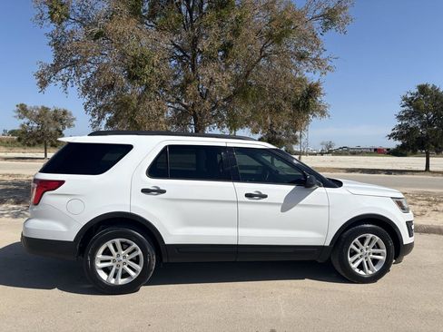 Used 2017 Ford Explorer FWD image 57