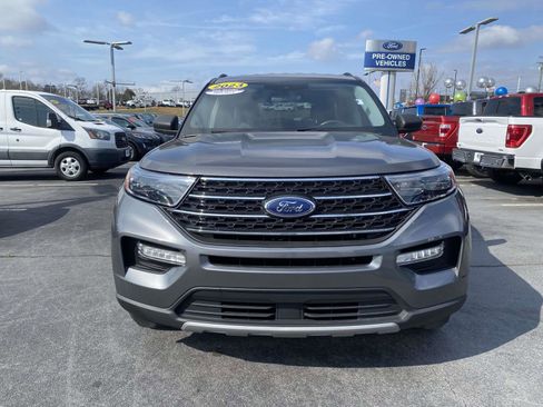 Used 2023 Ford Explorer XLT w/ Equipment Group 202A image 2