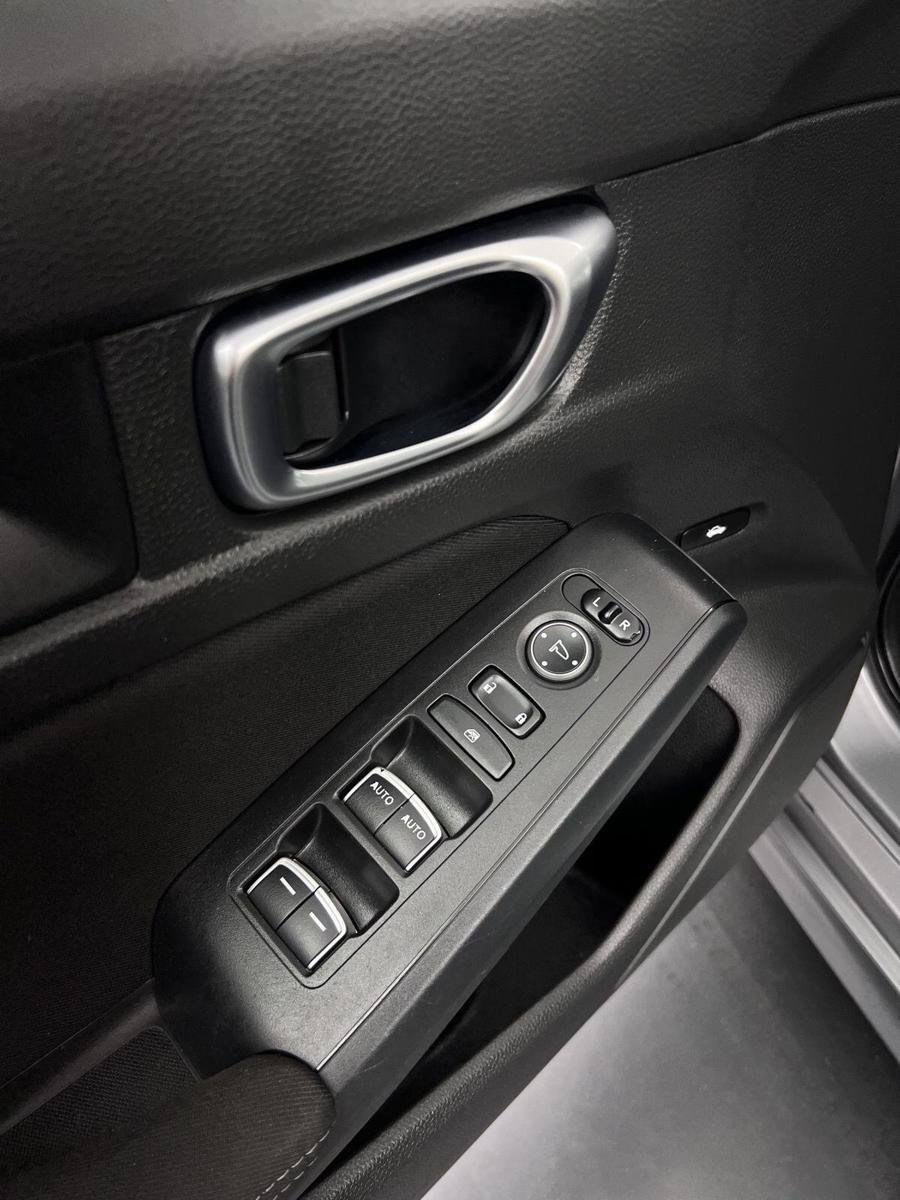 Used 2022 Honda Civic LX image 15