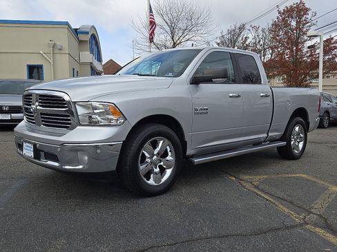 Used 2017 RAM 1500 Big Horn image 3