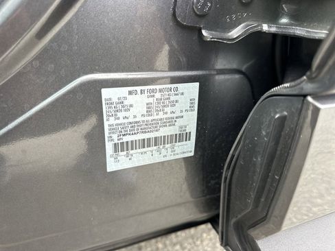 Used 2024 Ford Edge ST image 38