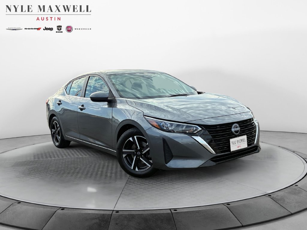 Used 2024 Nissan Sentra SV FWD image 2