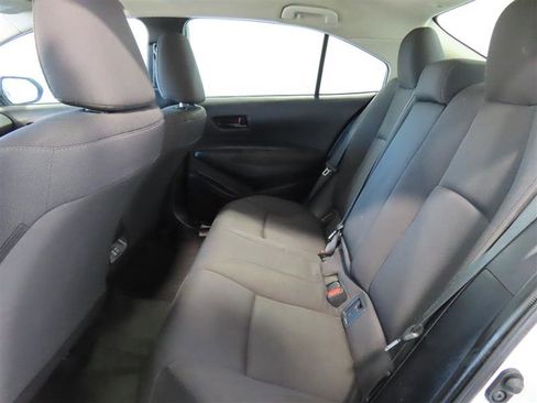 Used 2025 Toyota Corolla LE image 25