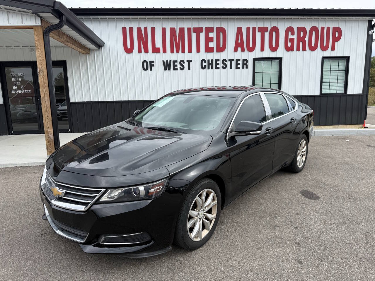 Used 2017 Chevrolet Impala LT FWD image 1