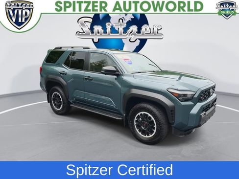 Certified 2025 Toyota 4Runner TRD Off-Road Premium AWD/4WD image 2