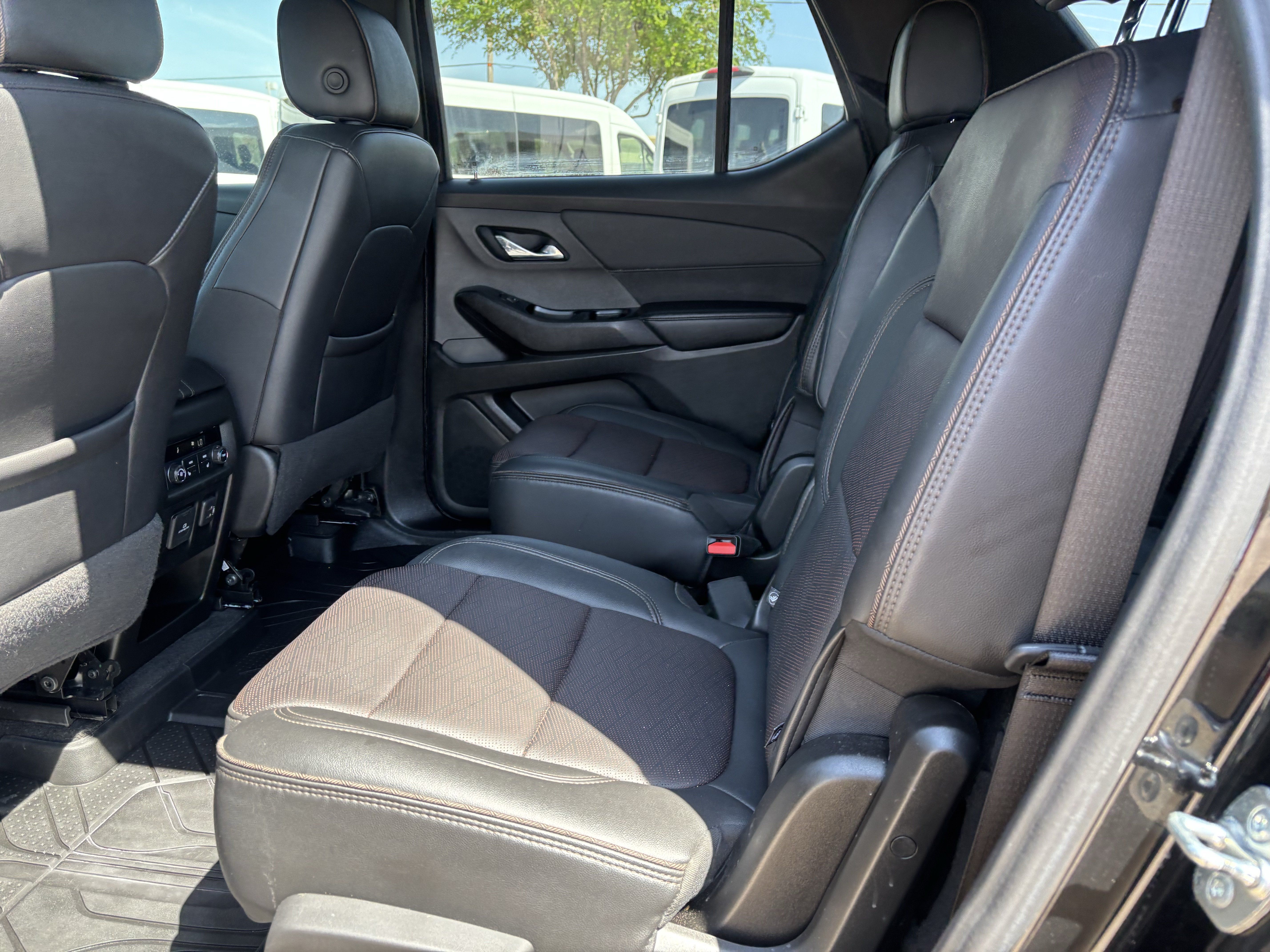 Used 2023 Chevrolet Traverse High Country w/ LPO, Floor Liner Package FWD image 13