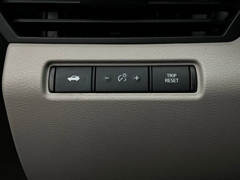 Used 2025 Nissan Altima 2.5 SV image 22