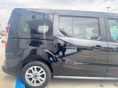 Used 2019 Ford Transit Connect XLT FWD image 17