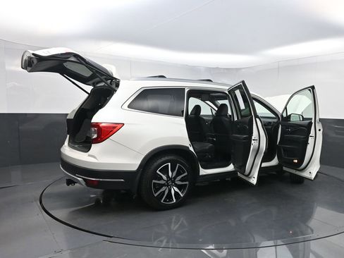 Used 2019 Honda Pilot Elite image 43