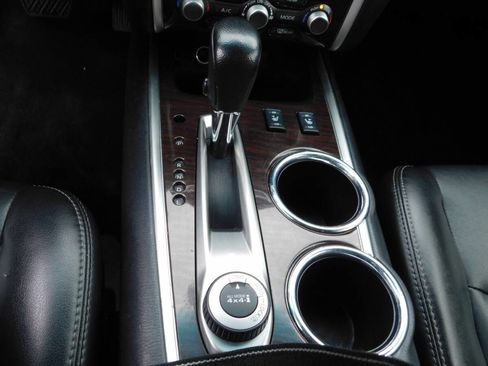 Used 2014 Nissan Pathfinder SL w/ SL Premium Package image 17