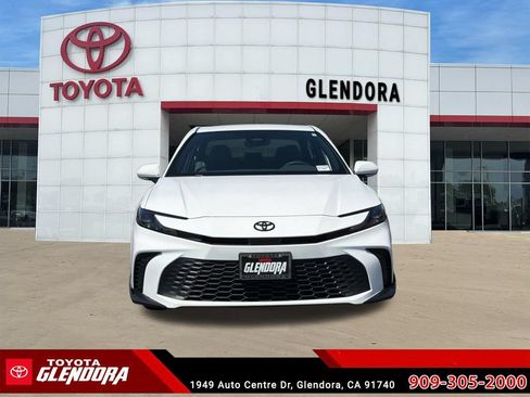 New 2026 Toyota Camry SE FWD image 3